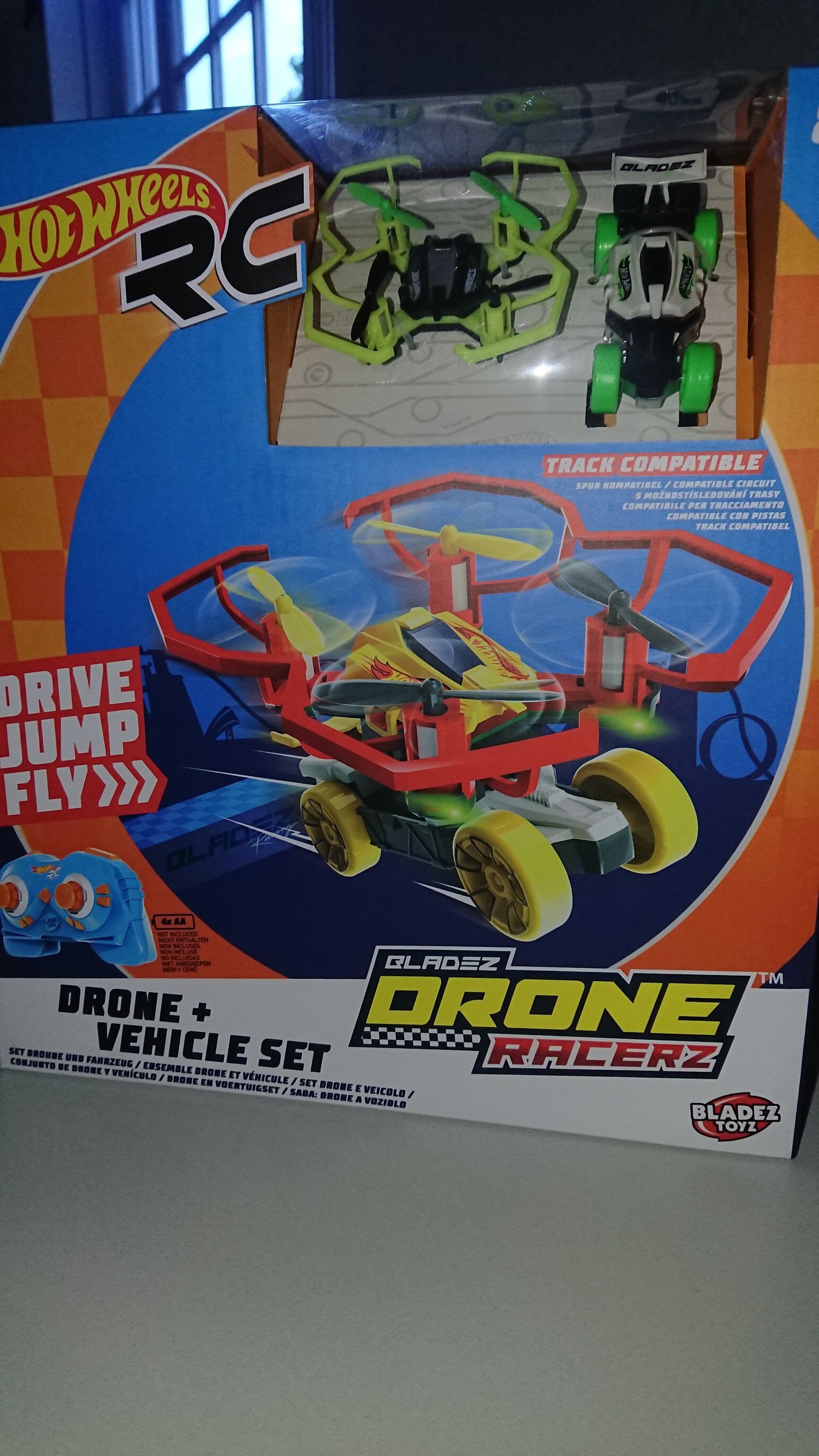 Hot Wheels Drone Racerz – Three ways to play