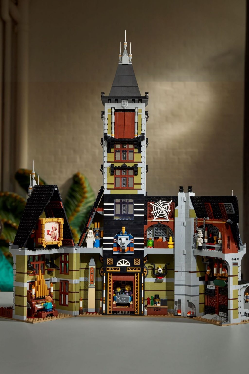 lego spooky mansion